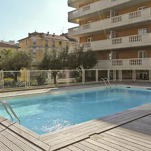 Апартаменты My Casa Magnan - Parking And Pool, Ницца